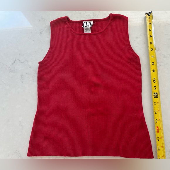 6 Tank Tops - Picture 5 of 15